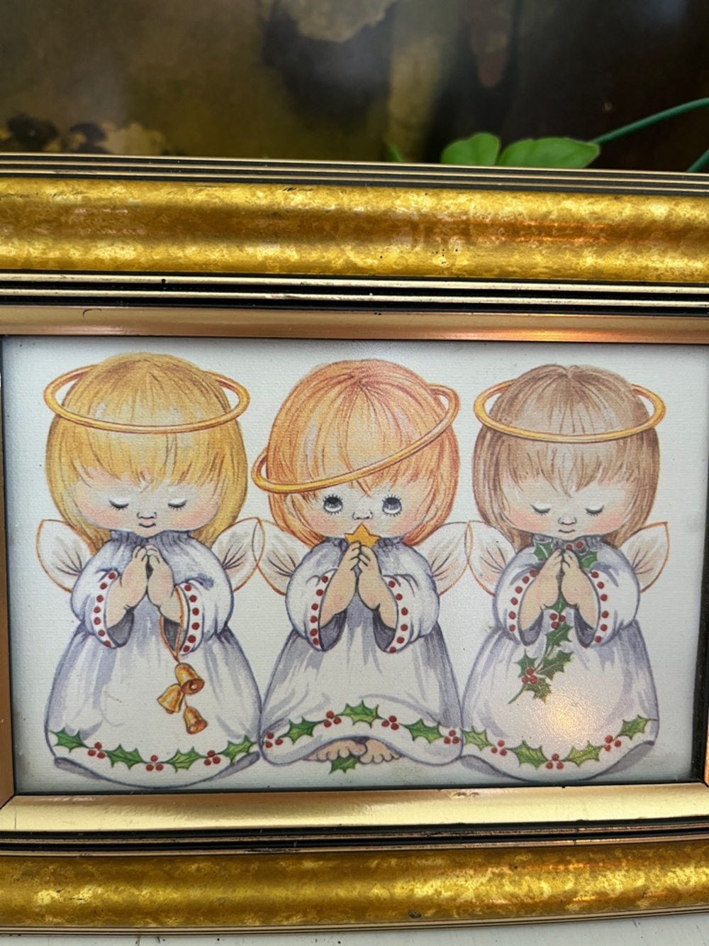 Picture Frame Angels Praying Pic - Framed with Stand